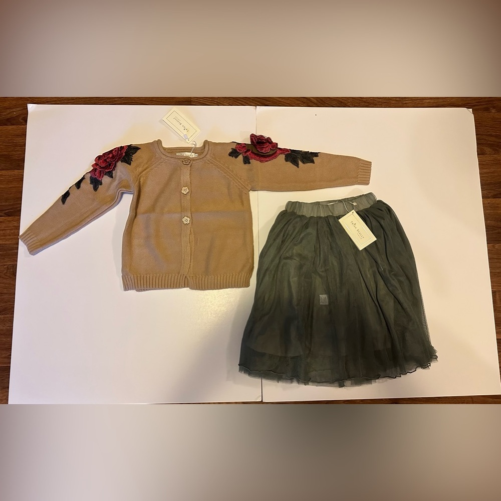 NWT Trish Scully Kids Rose Detail Long Sleeve Knit Sweater and Skirt Set Size 3